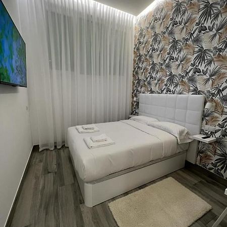 Habitacion Bruselas Style Madrid Bagian luar foto